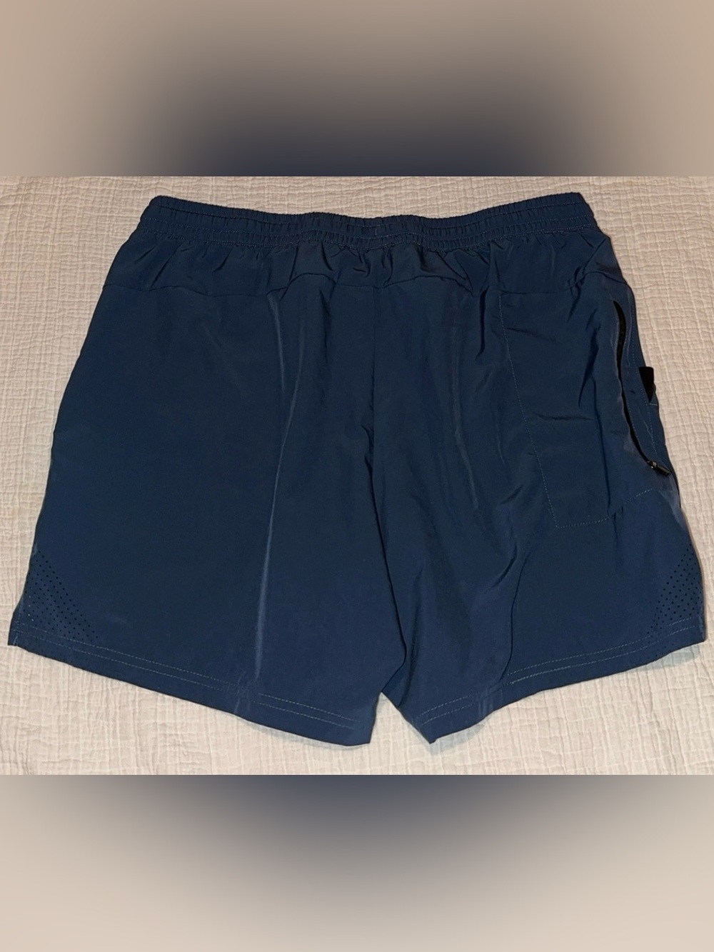 UNRL Men's Stride Shorts Like New! - Picture 2 of 2